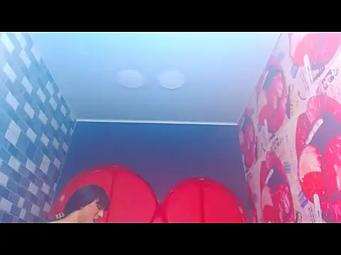 Snapshot of charlottxjuless chatting on 02-25-26, 02:27 charlottxjuless online show from 02-25-26, 02:27