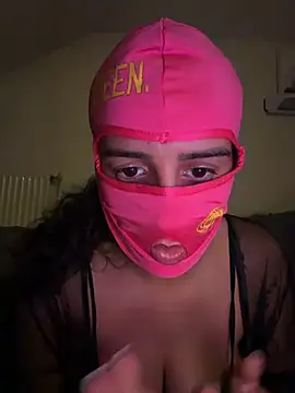 Snapshot of Esmeralda972 chatting on 07-24-26, 08:40 Esmeralda972 online show from 07-24-26, 08:40