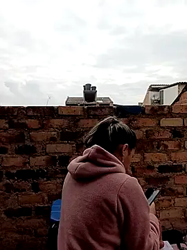 kiki milu online show from 04-14-26, 01:28