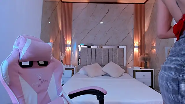 Snapshot of your_whore_Salome chatting on 02-24-26, 06:39 your whore Salome online show from 02-24-26, 06:39