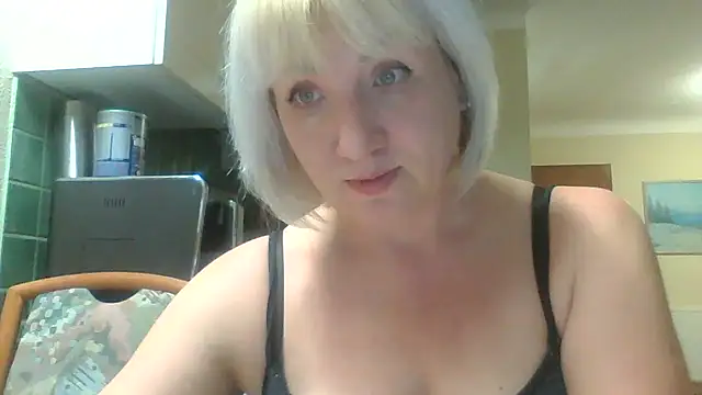 Snapshot of Alena1107 chatting on 02-23-26, 08:06 Alena1107 online show from 02-23-26, 08:06