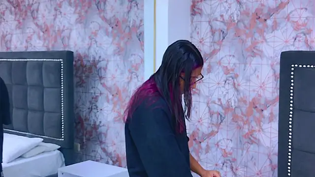 Snapshot of Raven_Gloomy chatting on 02-24-26, 12:25 Raven Gloomy online show from 02-24-26, 12:25