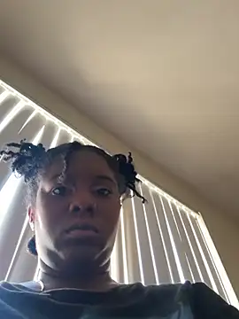 Snapshot of ShortcakeMochaa chatting on 02-17-26, 07:09 ShortcakeMochaa online show from 02-17-26, 07:09