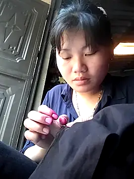 Snapshot of Baby_flower_1 chatting on 02-17-26, 06:54 Baby flower 1 online show from 02-17-26, 06:54