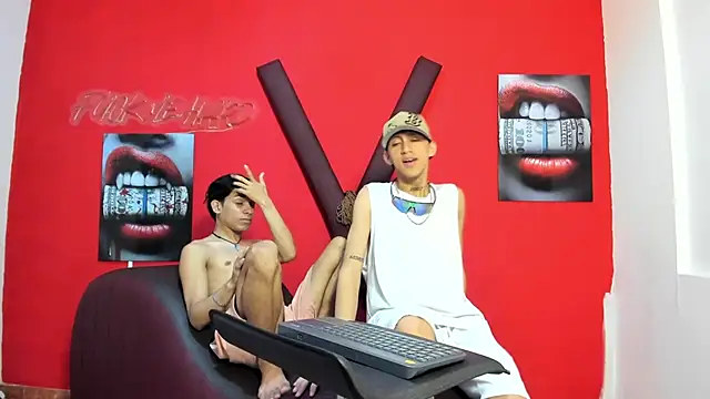 Snapshot of BOYS_PLAY chatting on 02-19-26, 01:18 BOYS PLAY online show from 02-19-26, 01:18