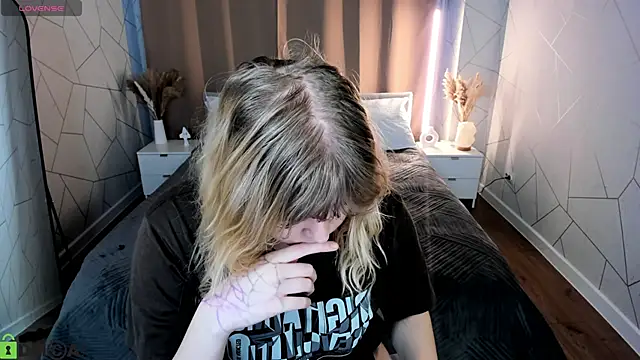 luna c0ra online show from 03-08-26, 01:03