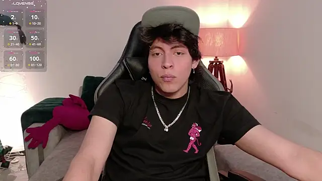 Snapshot of _-Lucky-_ chatting on 02-23-26, 02:14 -Lucky- online show from 02-23-26, 02:14