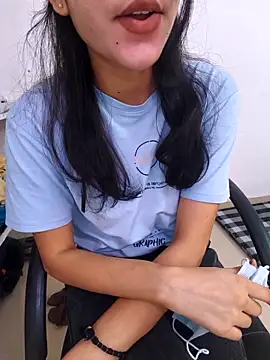 Snapshot of tanzum_khan3202 chatting on 04-02-26, 06:33 tanzum khan3202 online show from 04-02-26, 06:33