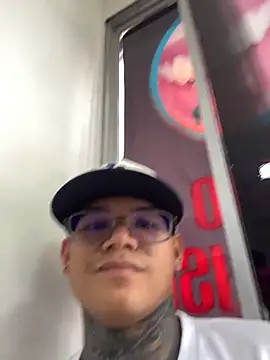 Maxtor  online show from 02-24-26, 07:23