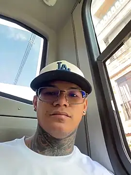 Maxtor  online show from 02-26-26, 02:16