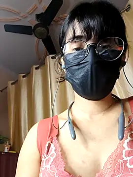 Snapshot of Rani_ishere_01 chatting on 03-04-26, 06:14 Rani ishere 01 online show from 03-04-26, 06:14