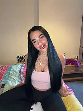 Snapshot of Darkfantisyx chatting on 02-20-26, 04:40 Darkfantisyx online show from 02-20-26, 04:40