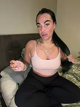 Snapshot of Darkfantisyx chatting on 02-25-26, 05:55 Darkfantisyx online show from 02-25-26, 05:55