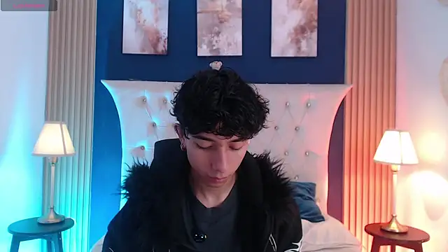 Snapshot of Aiden_Rivers_ chatting on 07-08-26, 01:15 Aiden Rivers online show from 07-08-26, 01:15