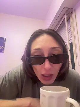 Snapshot of FrutillitaXX chatting on 02-16-26, 06:31 FrutillitaXX online show from 02-16-26, 06:31