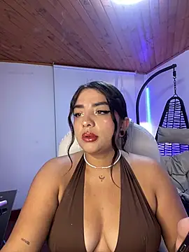 Snapshot of Midary_pink chatting on 02-20-26, 12:51 Midary pink online show from 02-20-26, 12:51