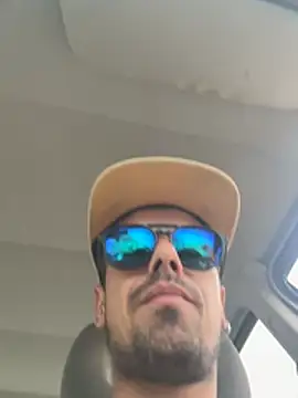 Snapshot of vieiratiago963 chatting on 07-11-26, 01:36 vieiratiago963 online show from 07-11-26, 01:36