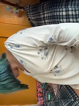 Snapshot of susanita8 chatting on 02-17-26, 12:18 susanita8 online show from 02-17-26, 12:18