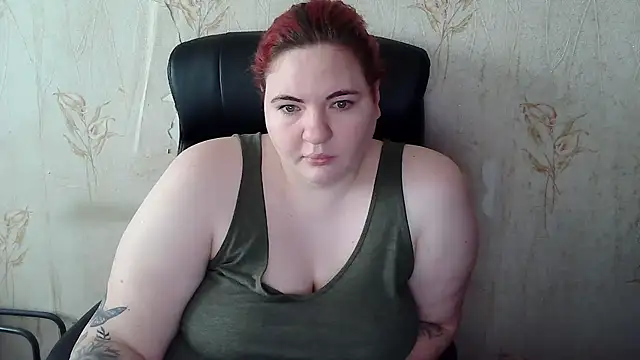 Snapshot of ElviraOreilly chatting on 02-16-26, 06:53 ElviraOreilly online show from 02-16-26, 06:53