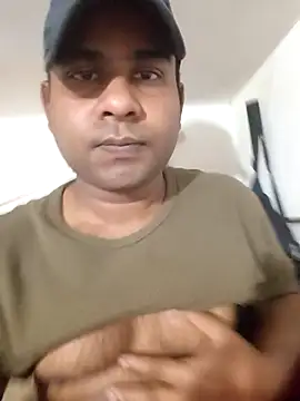 Snapshot of Amina___trans__sexy chatting on 02-17-26, 10:56 Amina trans sexy online show from 02-17-26, 10:56