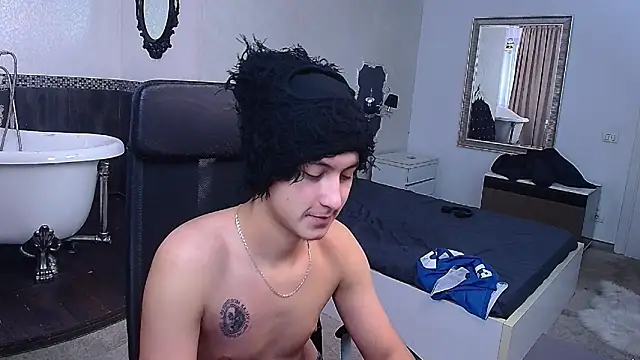 Snapshot of GriffinDane chatting on 03-01-26, 06:37 GriffinDane online show from 03-01-26, 06:37