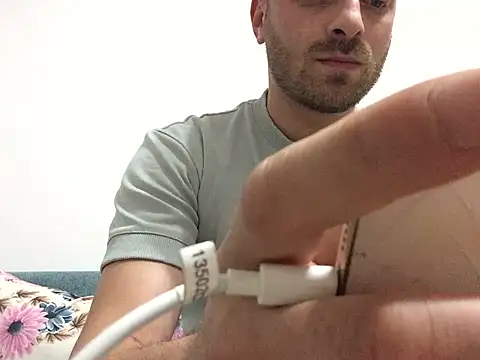 Snapshot of Scarbau chatting on 05-30-26, 11:02 Scarbau online show from 05-30-26, 11:02