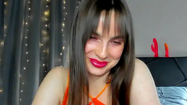 Snapshot of megann_fox2 chatting on 04-18-26, 07:07 megann fox2 online show from 04-18-26, 07:07