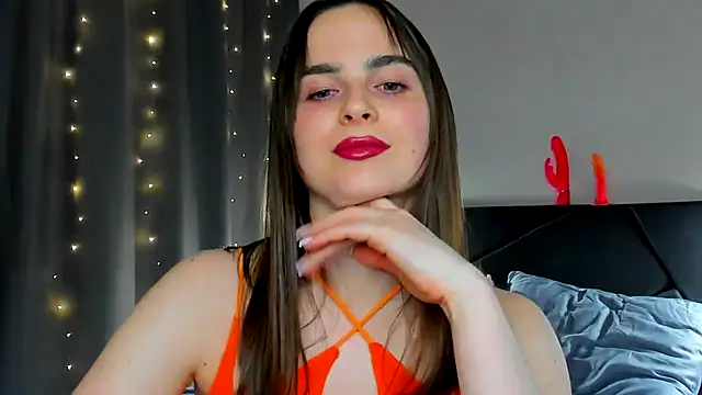 Snapshot of megann_fox2 chatting on 04-19-26, 04:28 megann fox2 online show from 04-19-26, 04:28