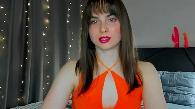 Snapshot of megann_fox2 chatting on 04-21-26, 02:12 megann fox2 online show from 04-21-26, 02:12