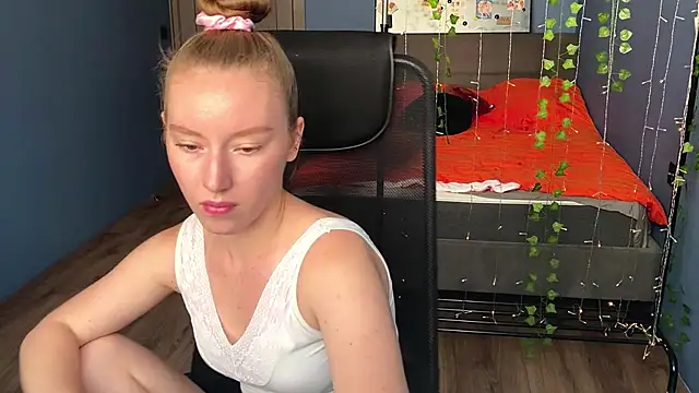 Snapshot of Anna_Kare chatting on 08-06-26, 11:56 Anna Kare online show from 08-06-26, 11:56