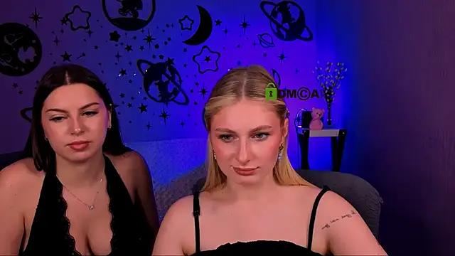 Snapshot of amalialowell chatting on 05-22-26, 10:54 amalialowell online show from 05-22-26, 10:54