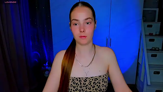 Maddy Wood  online show from 06-15-26, 03:47
