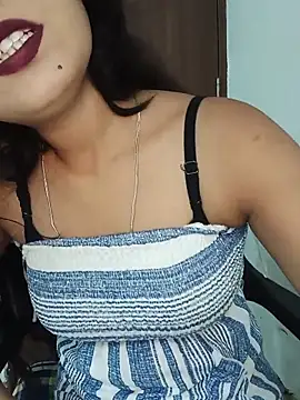 Snapshot of Cutie_babes01 chatting on 06-15-26, 03:47 Cutie babes01 online show from 06-15-26, 03:47