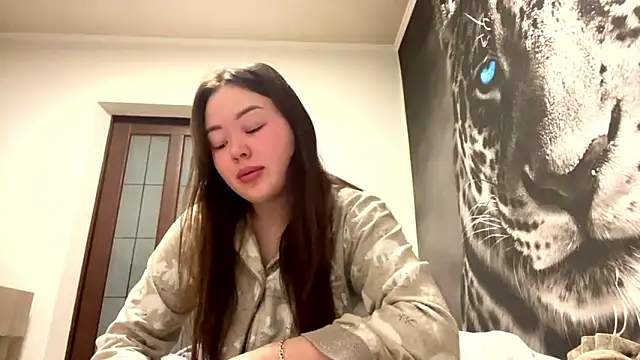 Snapshot of AudieGravely chatting on 03-03-26, 11:32 AudieGravely online show from 03-03-26, 11:32