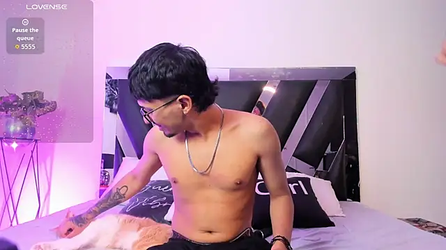 Mia Iron online show from 03-31-26, 12:27