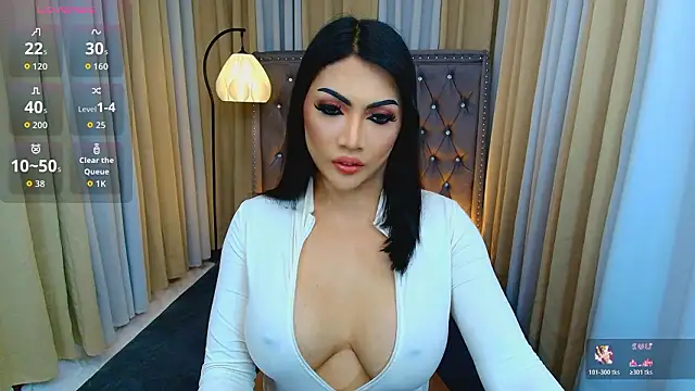 Snapshot of Laureen_Hilton chatting on 02-26-26, 11:42 Laureen Hilton online show from 02-26-26, 11:42