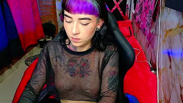 nova kitttyy online show from 04-06-26, 01:03