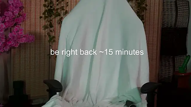 Snapshot of IzabellaOnes chatting on 03-02-26, 07:15 IzabellaOnes online show from 03-02-26, 07:15