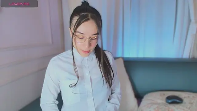 Dorothy valerisse online show from 04-10-26, 10:42