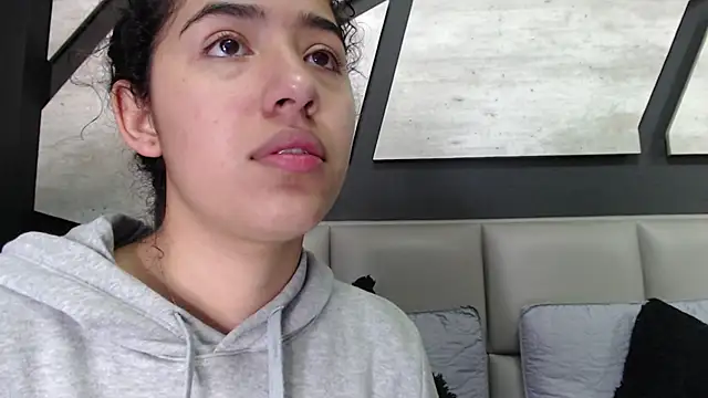 Snapshot of SilkNyx chatting on 03-01-26, 01:46 SilkNyx online show from 03-01-26, 01:46