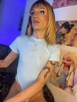 Snapshot of celeste_hell_ chatting on 07-05-26, 10:11 celeste hell online show from 07-05-26, 10:11