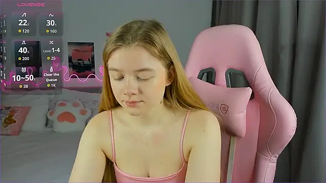 EvaRaee online show from 03-05-26, 03:24