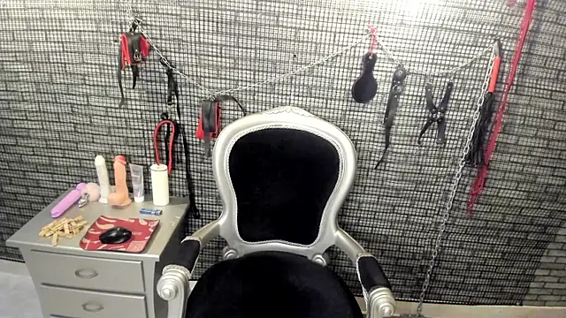 hillary bigbutt online show from 03-30-26, 03:24