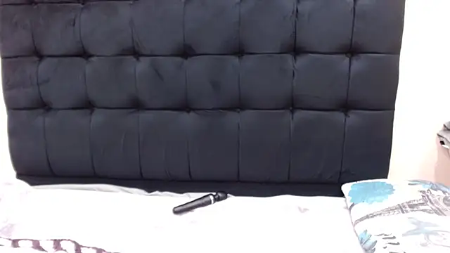 OnionBooty3573 online show from 07-14-26, 12:55