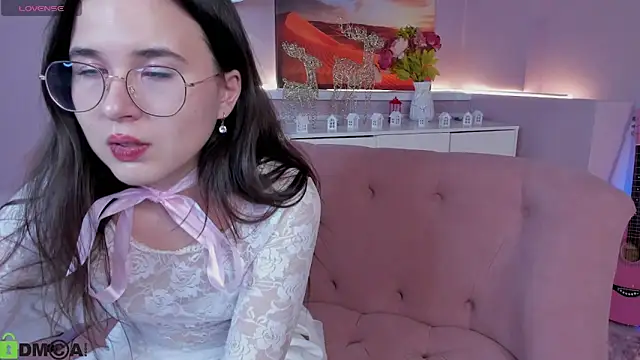 Snapshot of leylamirage chatting on 02-23-26, 12:35 leylamirage online show from 02-23-26, 12:35