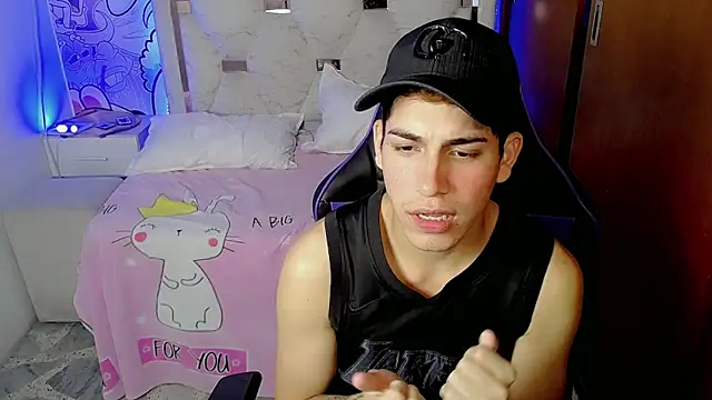 Snapshot of Bby_cash_ chatting on 02-24-26, 08:40 Bby cash online show from 02-24-26, 08:40