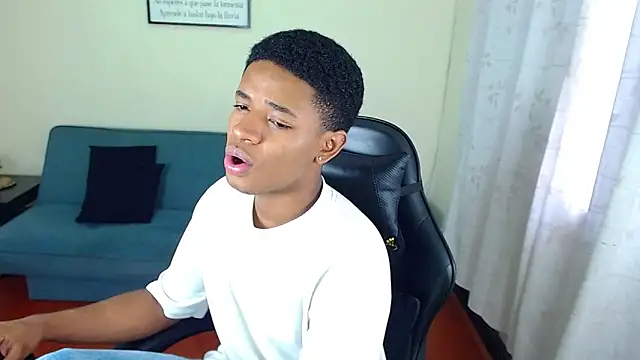 liiam3 online show from 03-11-26, 08:48