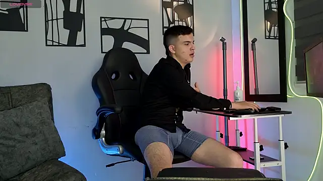 nico pelusa online show from 03-27-26, 10:59