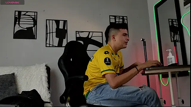 nico pelusa online show from 04-13-26, 08:58