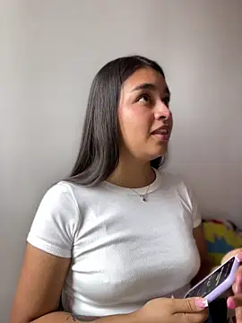 I Samanthaa online show from 03-25-26, 10:05